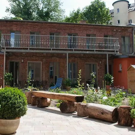 Beautiful And Cozy Remise For Up To 6 Guests Daire Berlin