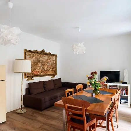 Beautiful And Cozy Remise For Up To 6 Guests