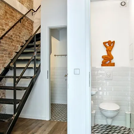 Beautiful And Cozy Remise For Up To 6 Guests * Berlim