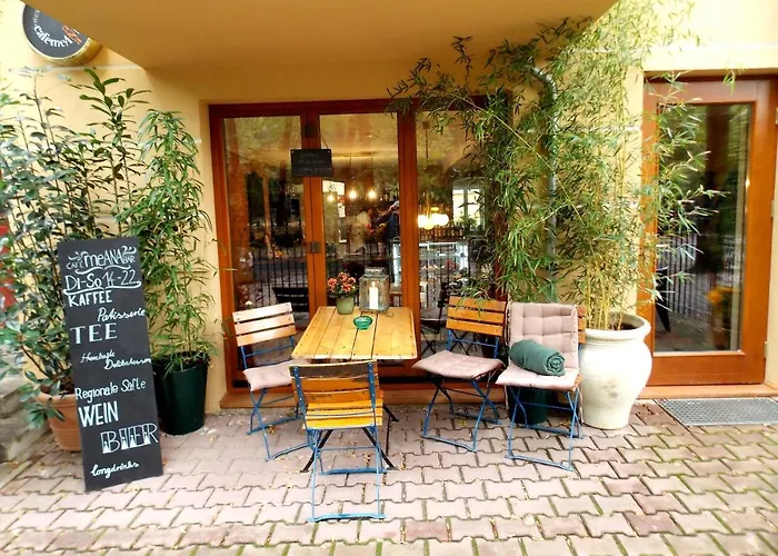 Beautiful And Cozy Remise For Up To 6 Guests * ברלין