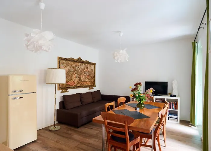 Beautiful And Cozy Remise For Up To 6 Guests